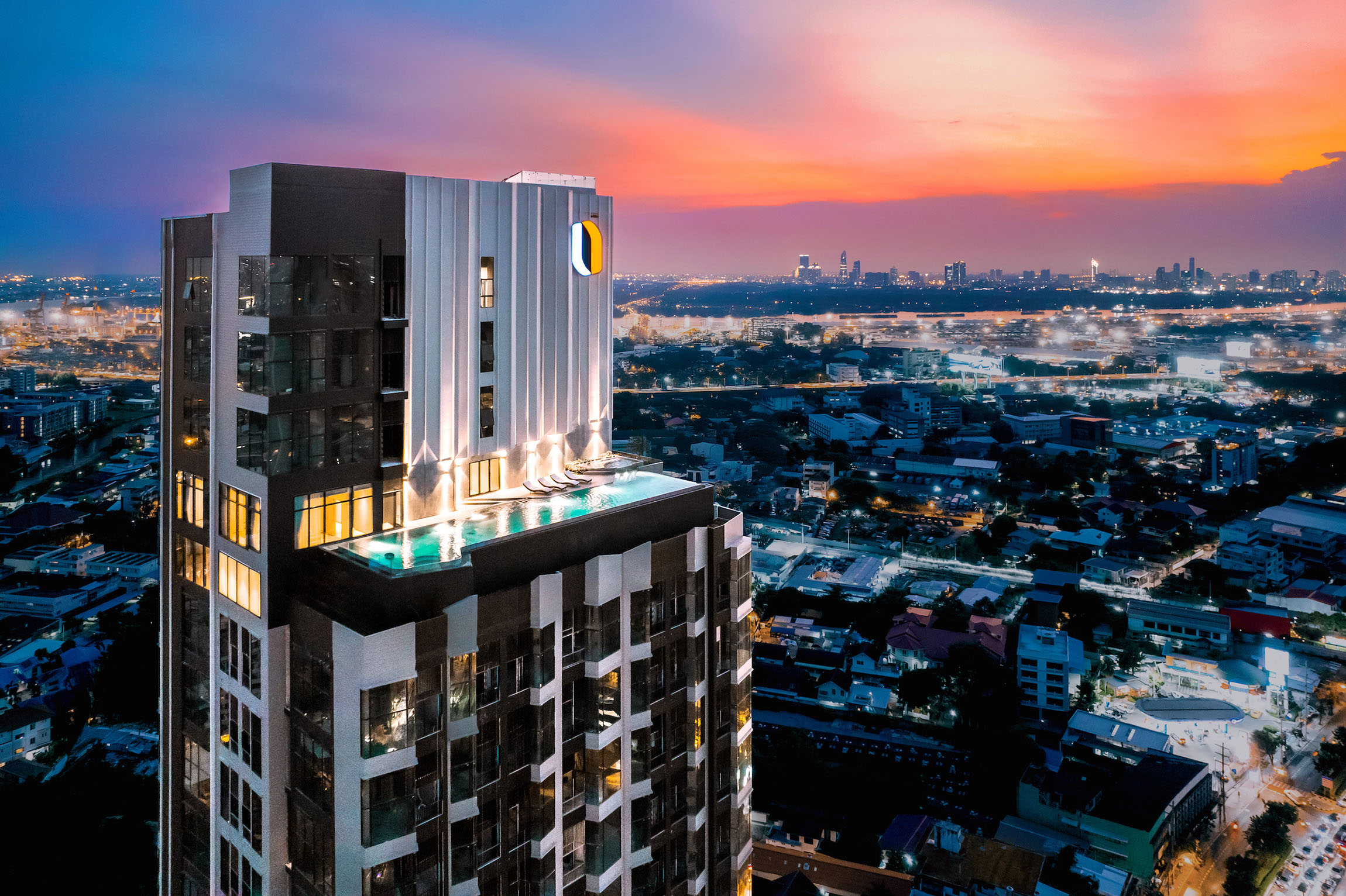 Knights Bridge Space Sukhumvit Rama 4